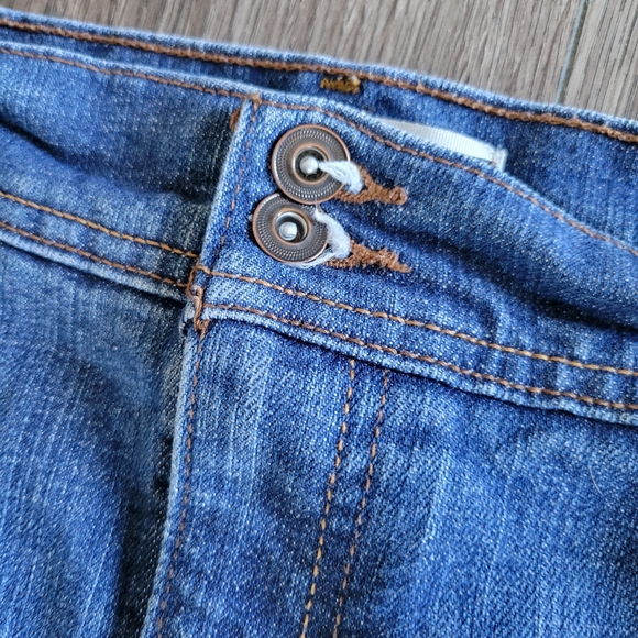 3/$30 🌟 Old Navy Denim Skirt - Picture 2 of 4